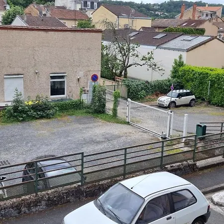Ibis Budget Hotel 2*