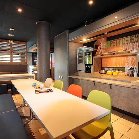 Ibis Budget Hotel 2*