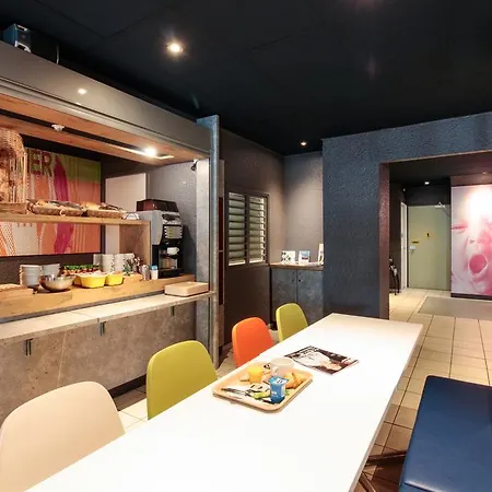 Ibis Budget Hotel 2*